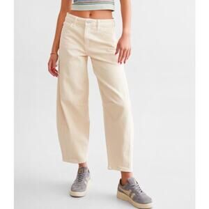 Kancan High Rise Horseshoe Barrel Leg Stretch Jeans Natural Cream. Size 13